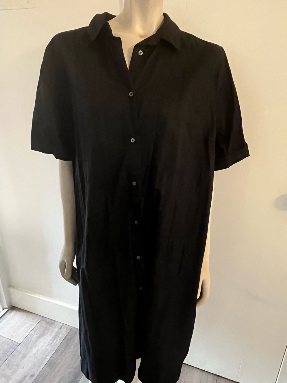 Old Navy Black Short-Sleeve Button-Down Shirt Dress